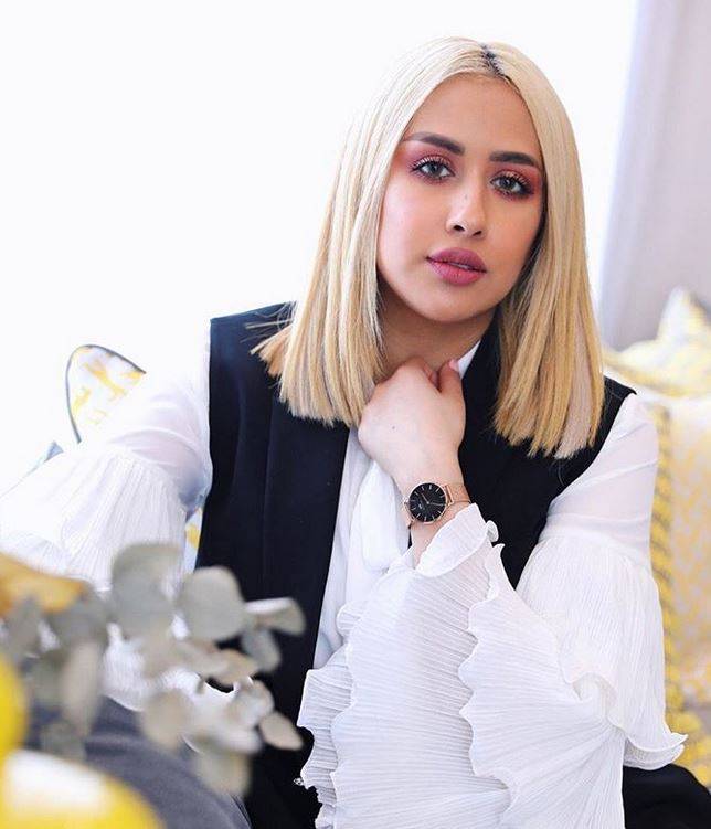 بالصور- سخرية لاذعة من ملابس فرح الهادي... لهذا قالوا 