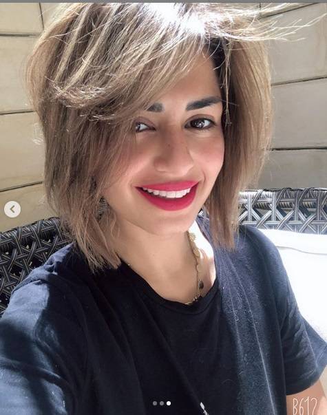 منة فضالي في إطلالة جديدة