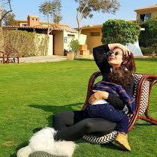 منى زكي وابنها سليم