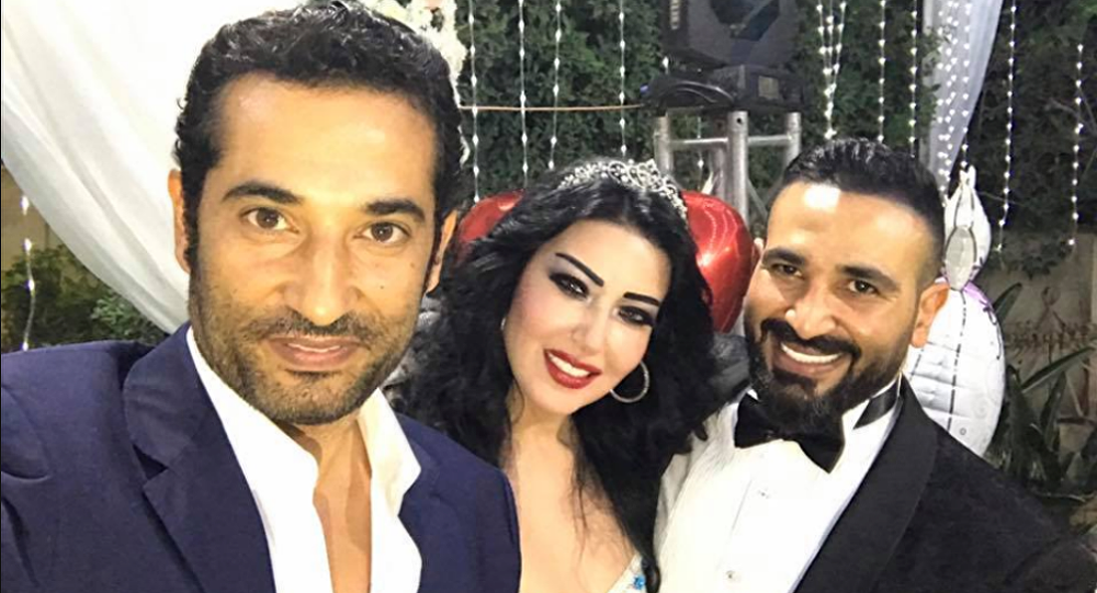 بالصور - أحمد سعد بالمايوه... لماذا نعته الجمهور بـ