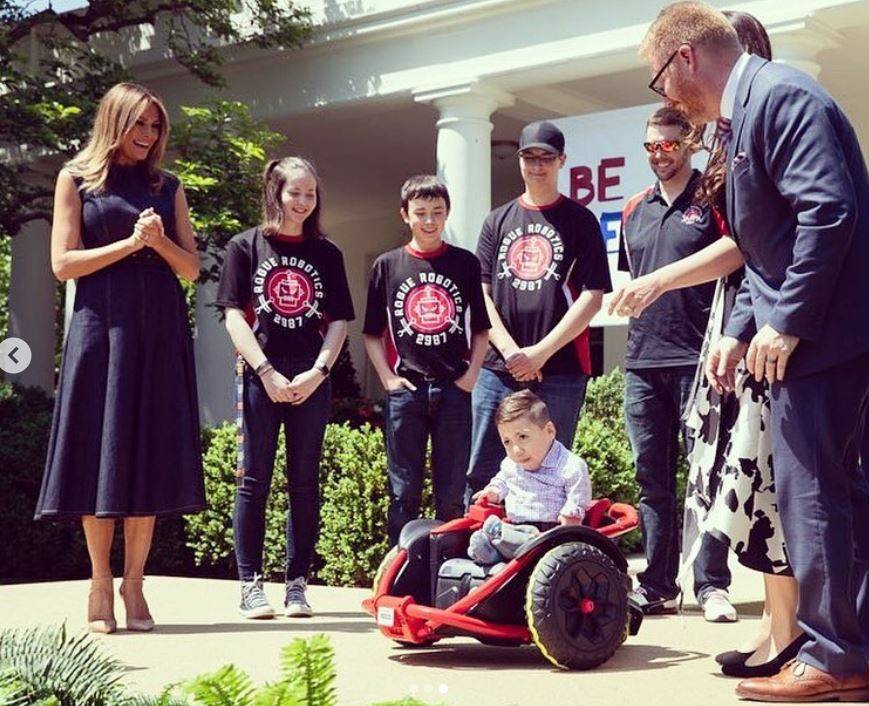 ميلانيا ترامب تثير التساؤلات بإطلالتها غير المسبوقة... وما علاقة كايت ميدلتون؟