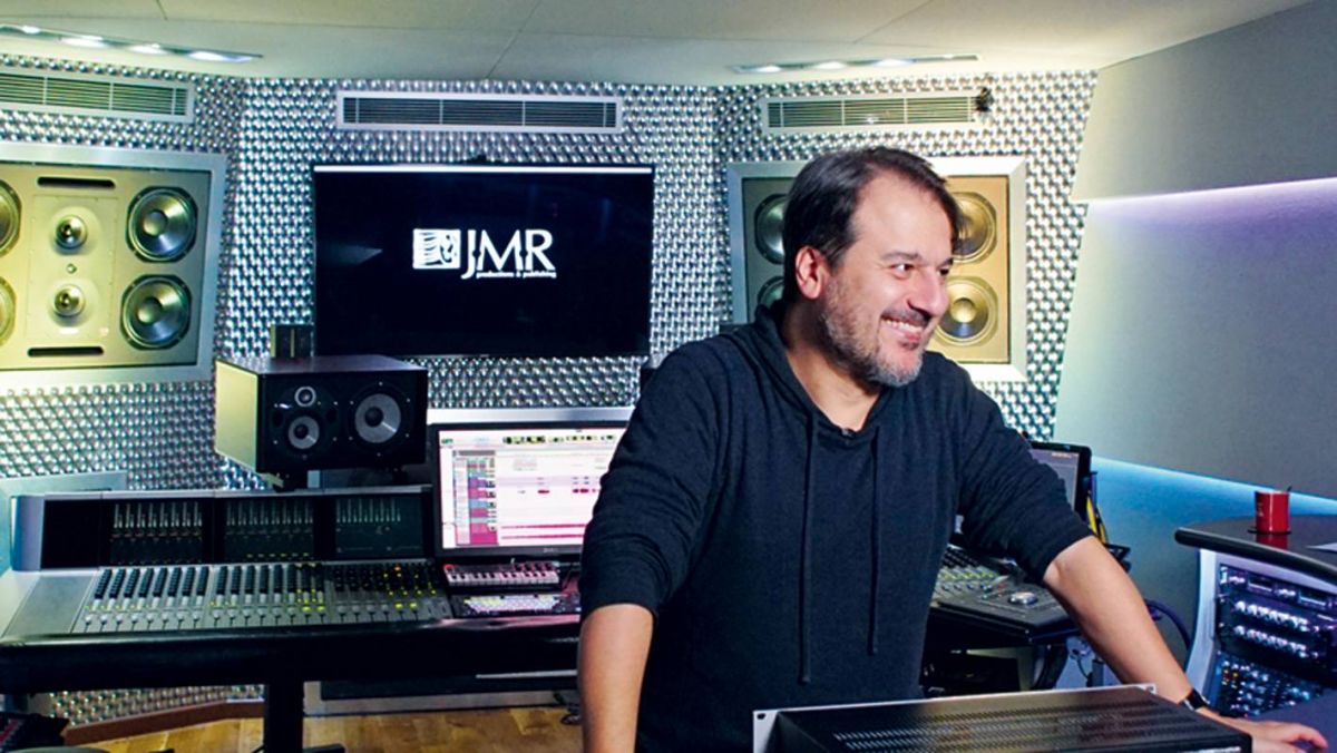 جان ماري رياشي:
الفن مغامرة جميلة وليس مبنياً على قانون