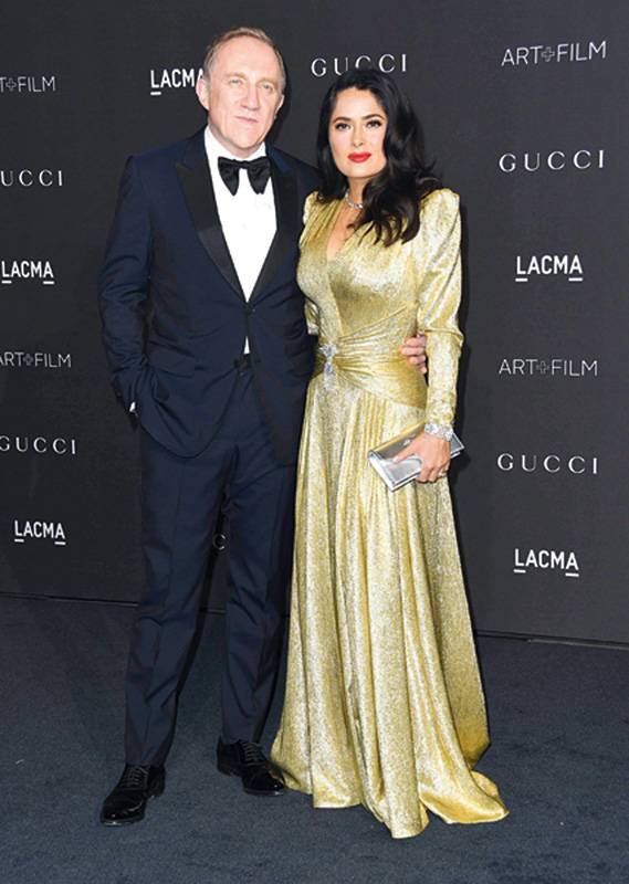 فرانسوا-هنري بينو
يتبرع لترميم نوتردام
وسلمى حايك فخورة