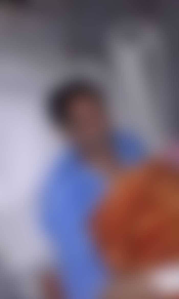 تدهور الحالة الصحية لفنان مصري ونقله للمستشفى