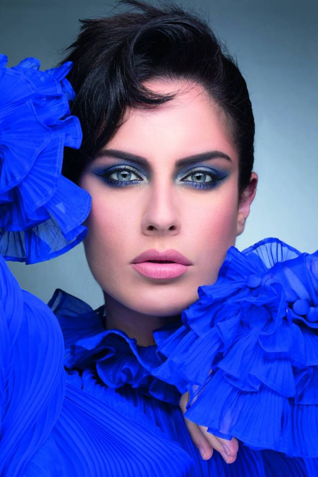 فستان بتوقيع نيكولا جبران