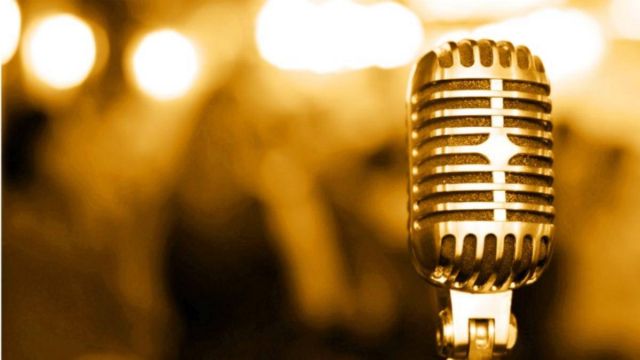 صادم – بسبب التزاماتها المهنية كشف إهمال فنانة شهيرة لطفلها... هذا ما تفعله به