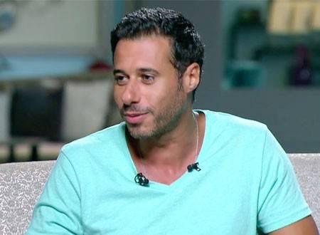 أحمد السعدني ينشر فيديو ويقول: بسبب هذا السؤال خسرت أصدقائي!
