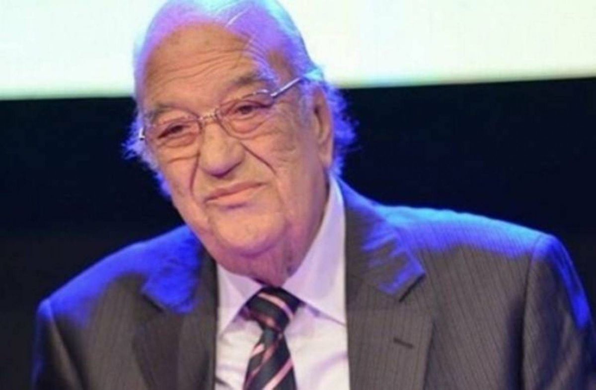 عاجل - حسن حسني في حالة صحية حرجة
