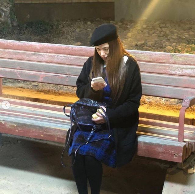 بالصورة - إطلالة صادمة لدنيا سمير غانم من دون مكياج... ما الذي حدث لوجهها؟