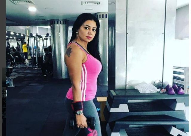 بعد إهانته لها واتهامها بأنها 