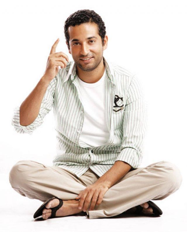 بالفيديو - عمرو سعد يخطف هذا الشيء من محمد رمضان وأمير كرارة