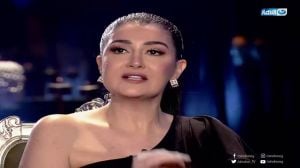 بالفيديو - ماذا قالت غادة عبد الرازق عن خلافها مع هيفاء وهبي؟ وما أكبر غلطة في حياتها؟