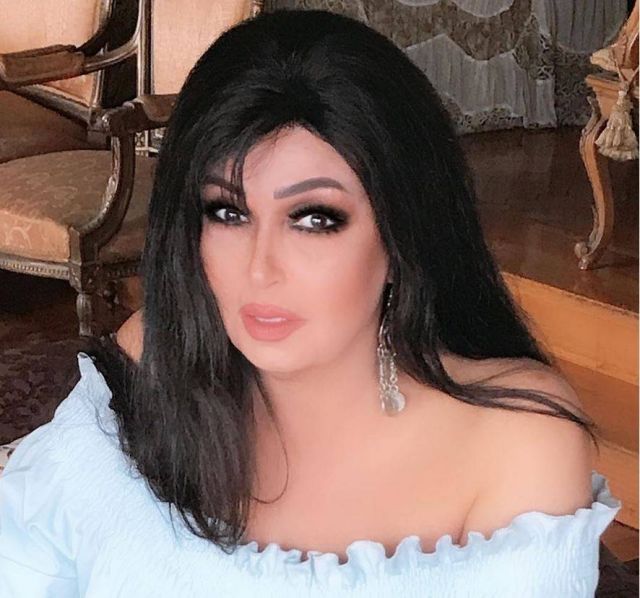 بالفيديو – فيفي عبده تسخر من حاجبيها... هذا ما كشفته عنهما