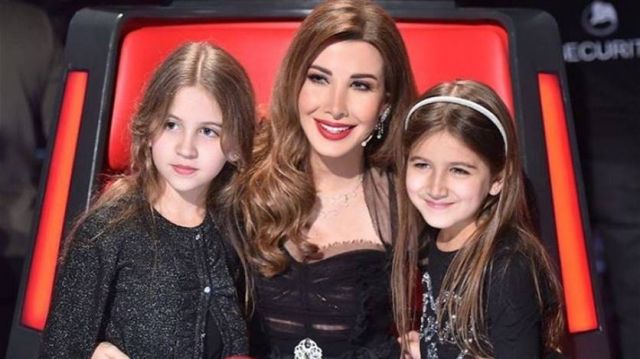 فيديو طريف - ابنة نانسي عجرم مطلوبة بسبب سرقة دراجة.. شاهدوا رد فعلها