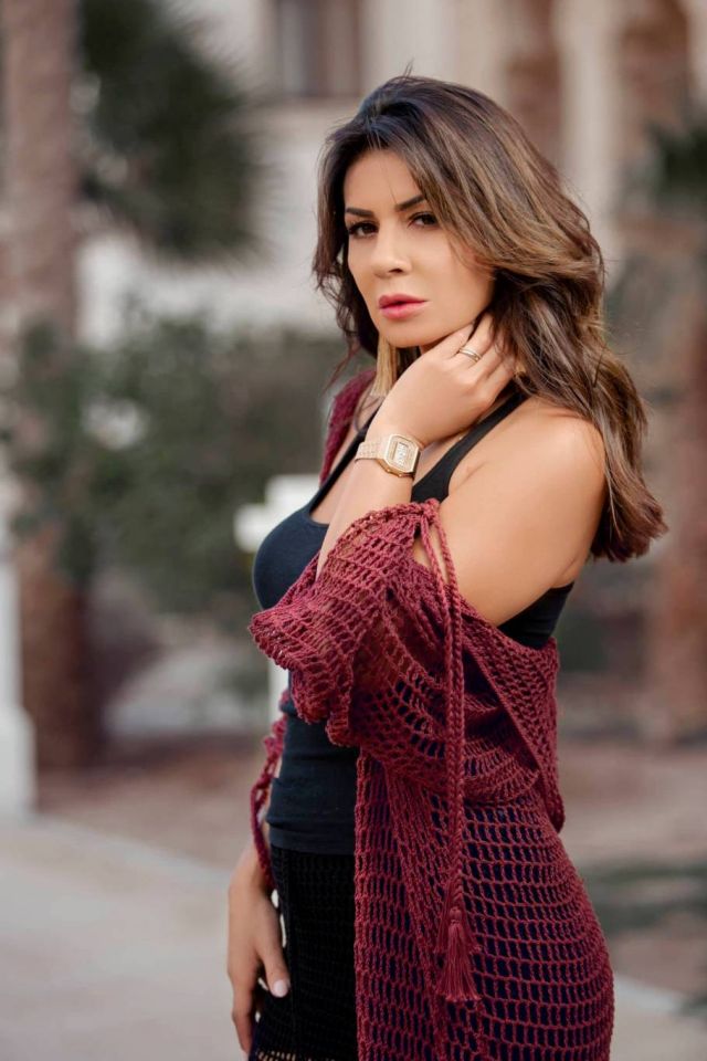 نجلاء بدر تفرغ غضبها ولمن تقول: 