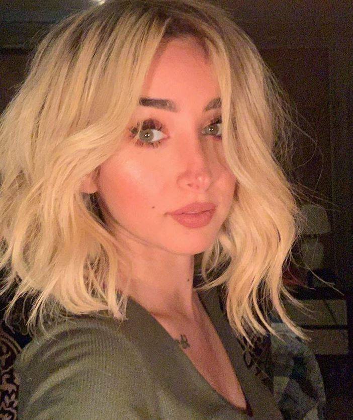 بالصورة - بعد اتهامها بالسرقة ودفاع أحمد فهمي عنها هنا الزاهد تخطف الأنظار... شاهدوا ما فعلته