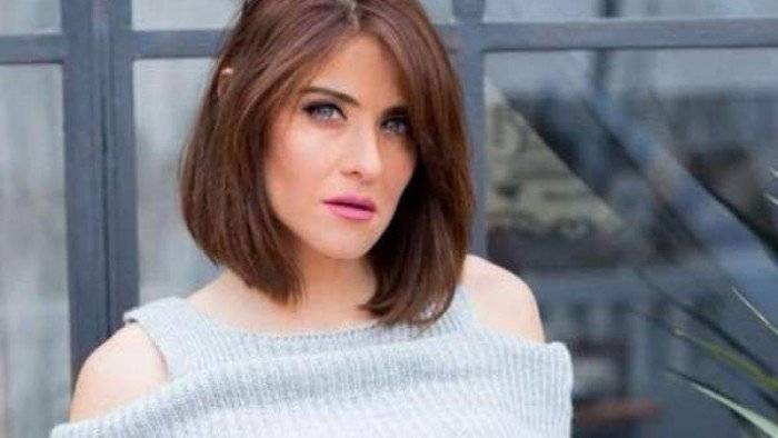 بالصور - هيدي كرم تكشف عن تجميل وجهها وتستعرض الفرق قبل وبعد!