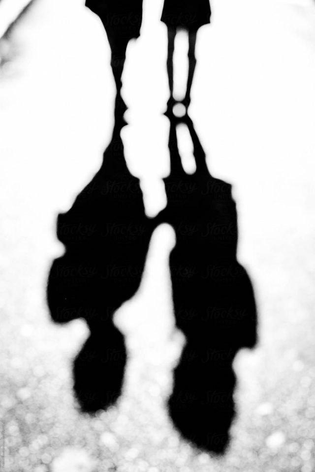 ممثلتان عربيتان تثيران فضيحة في كان... هذا ما فعلتاه