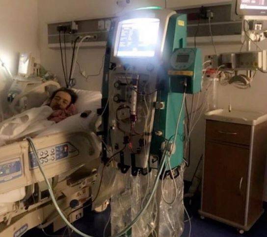 بعد انتشار صورته في العناية المركزة.. الكشف عن الحالة الصحية لنجم سعودي