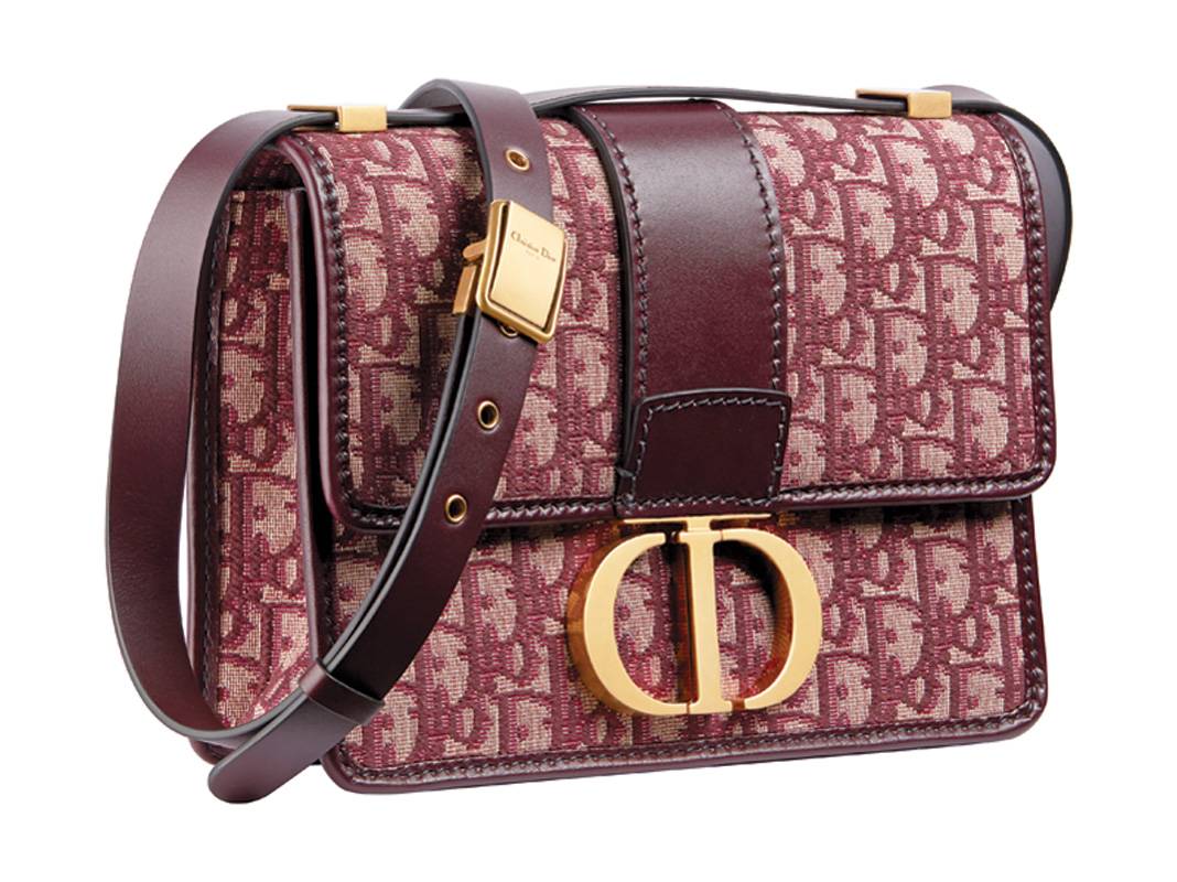 Star OF the Week
حقيبة الأناقة والحرفية العالية
DIOR MONTAIGNE 30