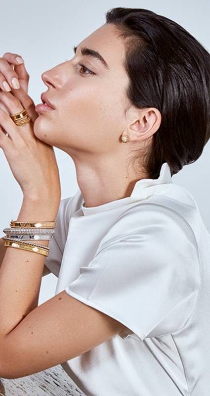 أقراط بيرليه دايموندز، ذهب وردي وماس خاتم بيرليه سيغنتشر، ذهب وردي خاتم بيرليه بيرل دور، ذهب وردي سوار بيرليه سيغنتشر، ذهب وردي سوار بيرليه بيرل دور، 5 صفوف، ذهب أبيض سوار بيرليه سيغنتشر، ذهب أبيض سوار بيرليه بيرل دور، ذهب أبيض سوار بيرليه سيغنتشر، ذهب أصفر