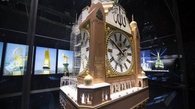 بالفيديو - من أعلى نقطة في مكة المكرمة.. متحف برج الساعة