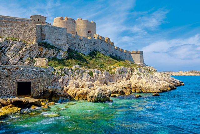 قلعة شاتو دي إيف