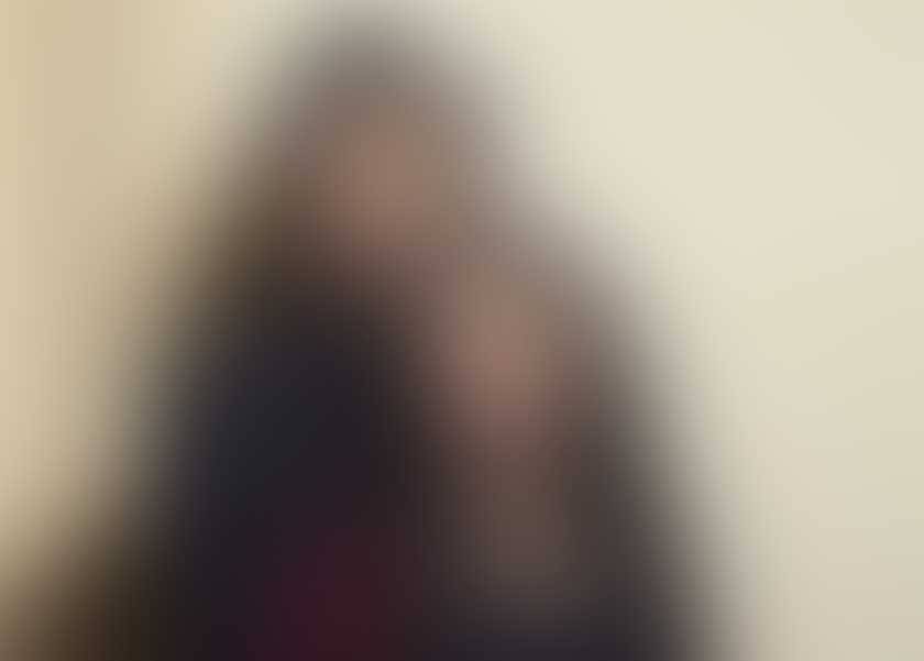 الموت يفجع مطرب مصري بأغلى الناس