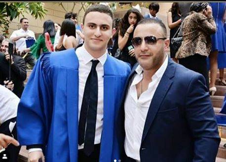 بالصور - أحمد السقا يحتفل بتخرج نجله