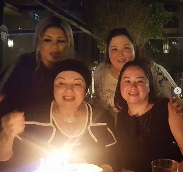 الفنانة المعتزلة نورا في عيد ميلادها