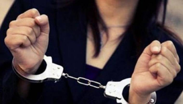 قتلت والدها واعترفت: لست نادمة ولو عاد لقتلته ألف مرة