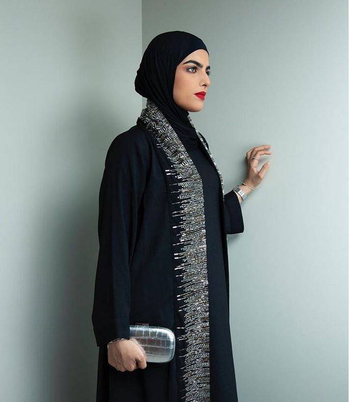 بالفيديو – سارة الودعاني تفقد الوعي في مكان عام... شاهدوا ما حدث