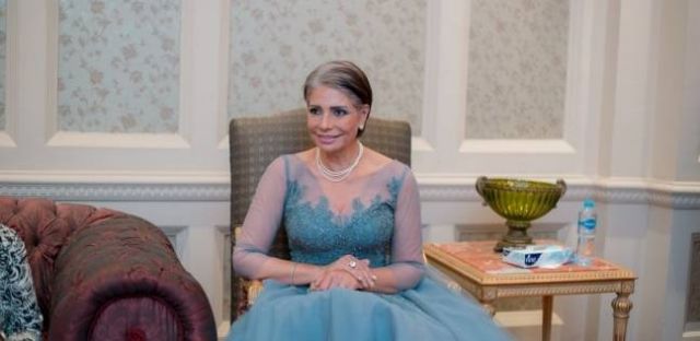 سوسن بدر الشعر الأبيض