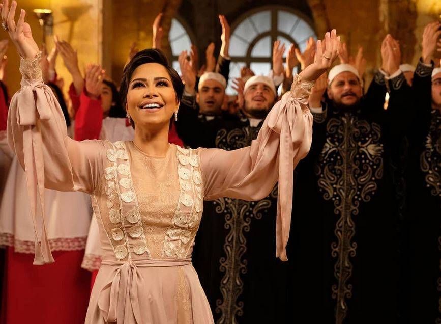 بعد أخبار حملها صورة لشيرين عبد الوهاب تشعل المواقع... ما السبب؟