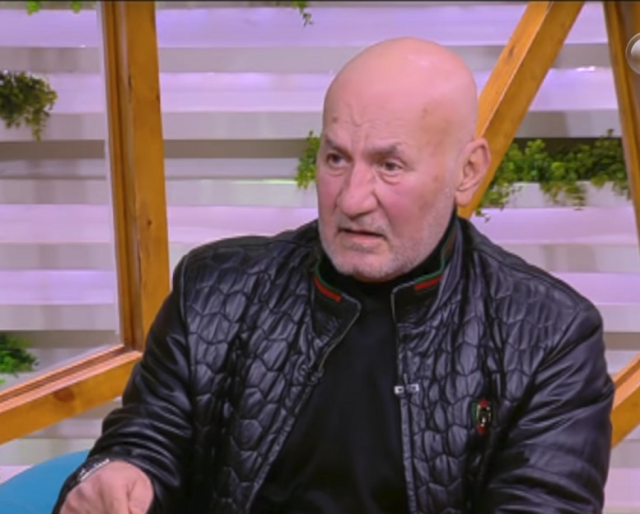 بعد شائعات عن وفاته... عزت أبو عوف في حالة صحية حرجة