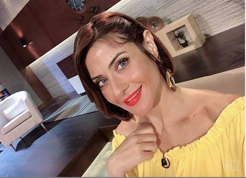 بالصور - بعد انتقاد ملابسها الشفافة على البحر.. ردّ حاسم من هيدي كرم