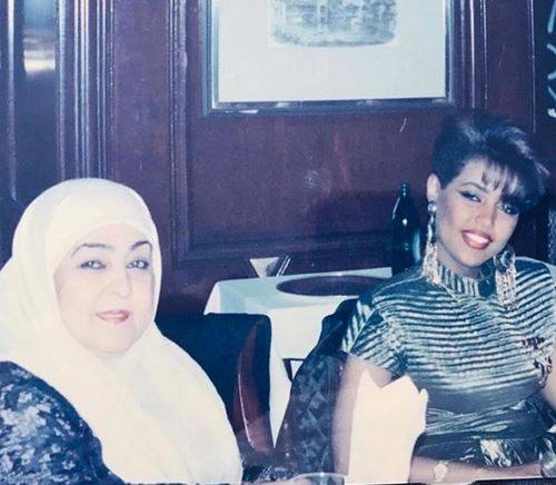 بالفيديو - وعد ترد على السخرية من فارق لون البشرة بينها وبين والدتها: 