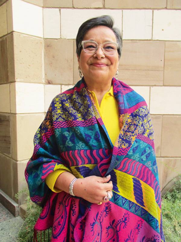 تم اختيارها ضمن أشجع مئة امرأة عربية:
النائبة البرلمانية
أنيسة حسونة
محارِبة السرطان: هذا هو سر صمودي