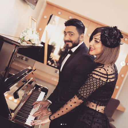 بالفيديو والصور - بسمة بوسيل بإطلالة جريئة تتغزل بتامر حسني وهو يرد