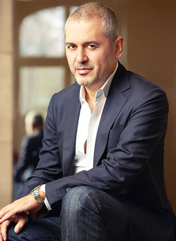 أطلق Elie Saab Le Parfum Royal 
إيلي صعب:
عطري مَلكي وحملتُه الإعلانية تستلهم
صور الأميرة الفارسة هيا بنت الحسين