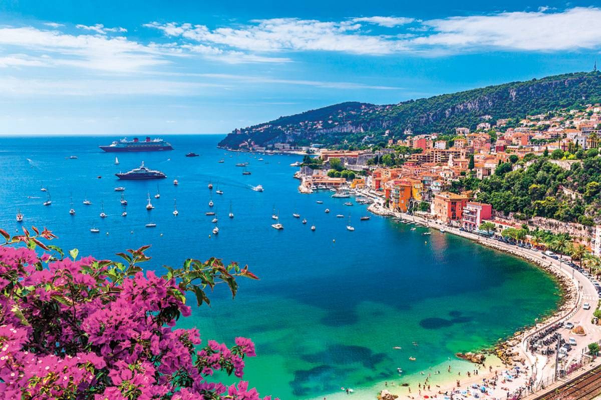 استمتعي بعطلة العيد
على رمال الشواطئ الذهبية