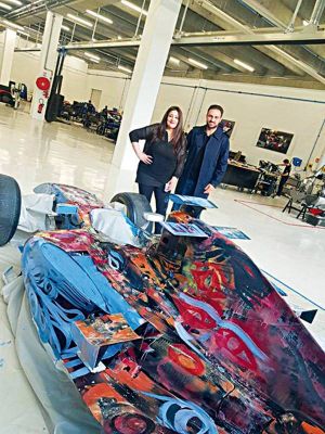 الفنانة العالمية
شاليمار شربتلي: 
فن الموفينغ يثري الذائقة البصرية