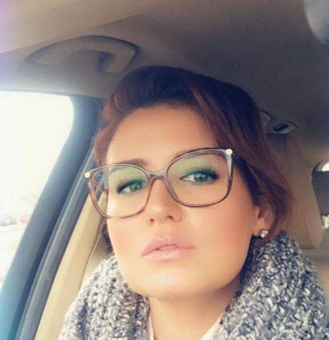 هل هي بداية الانفصال؟ هنا شيحة تنشر صورتها مع أسرتها بلا زوجها وتعلق: العائلة أولاً