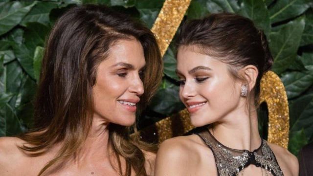 بالصور - دروس في الموضة من نجمات ورثن الأناقة عن أمهاتهنّ