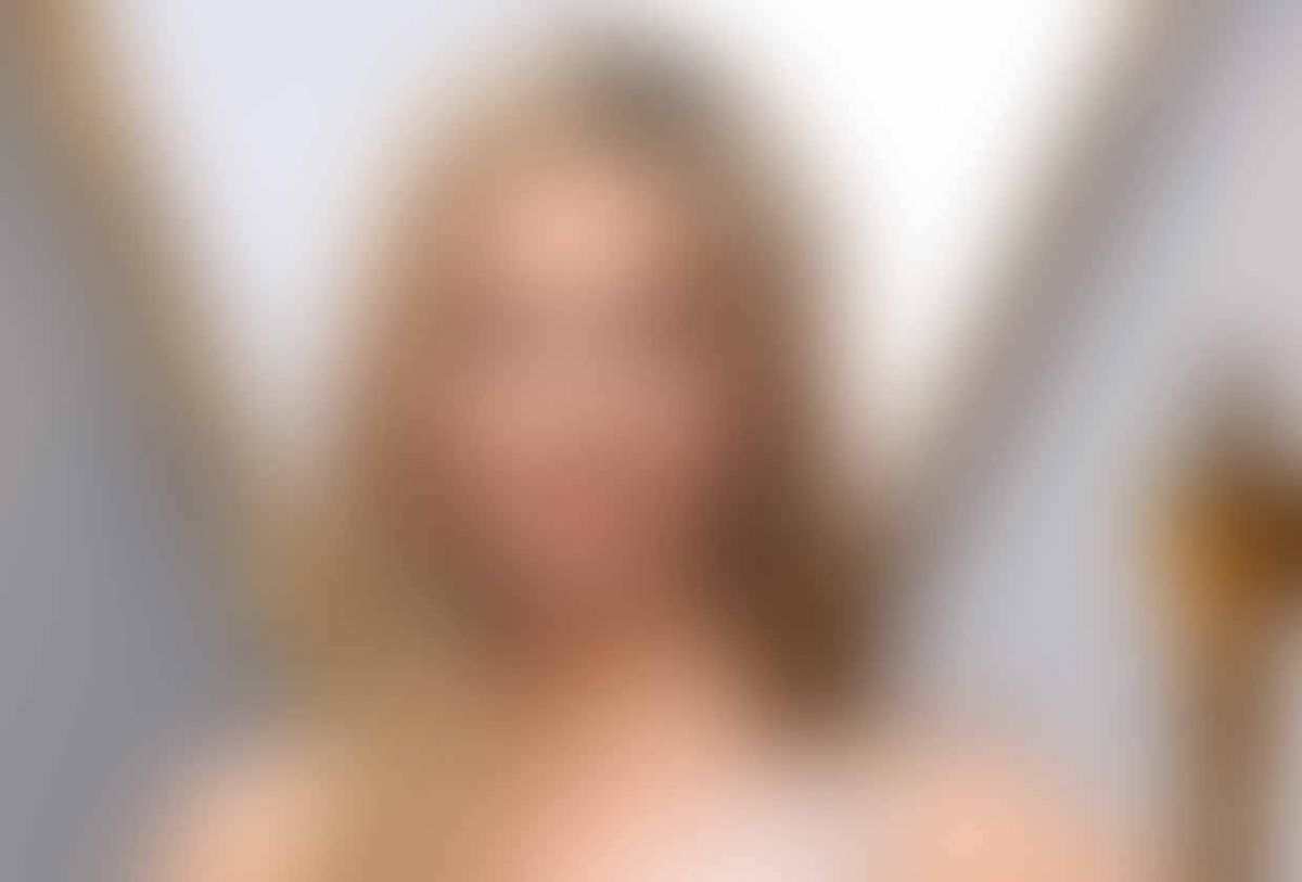 بعد سنوات نجمة شهيرة تنفجر غضباً وتكشف تعرضها للاغتصاب
