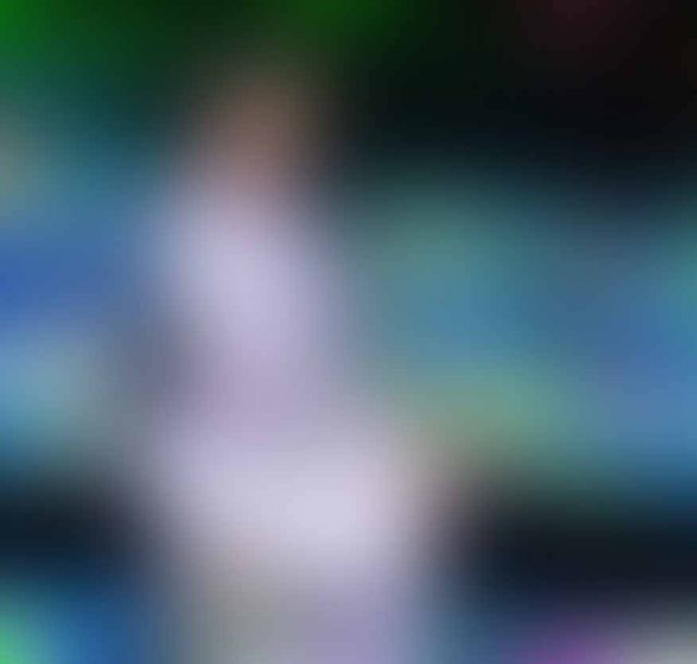 بالصورة – فنانة شهيرة تصدم الجميع بتشوه قدميها بسبب عملية تجميل... شاهدوا كيف أصبحتا