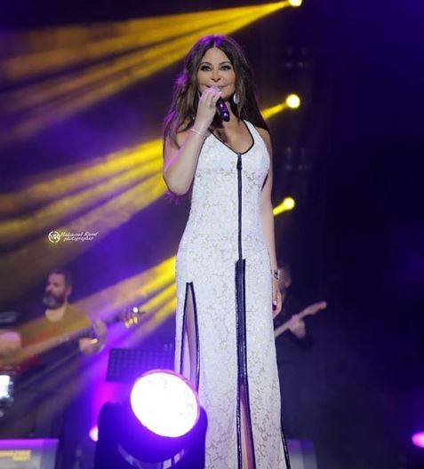 بالفيديو - اليسا متعبة وتمشي بصعوبة.. وصورة توضح حالتها الصحية