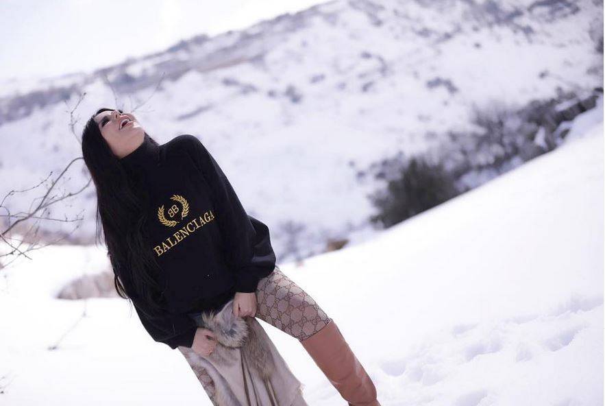 بالصورة – حليمة بولند في أجرأ إطلالة لها هذا الصيف