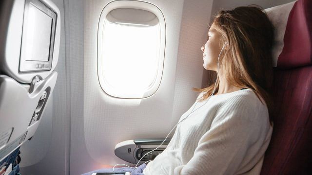 كيف تُحافظين على جمال بشرتكِ خلال السفر؟