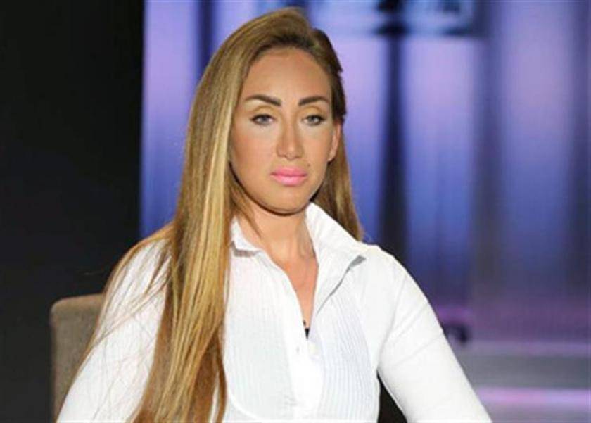 شاهدوا دعم فيفي عبده لريهام سعيد... ما علاقة تامر حسني؟